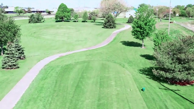 HOLE 7 - PAR 3
